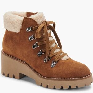 New, never worn Blondo Devin Waterproof Booties 7M